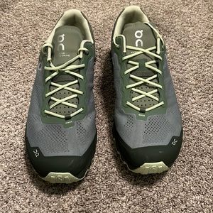On Running Cloudvista Mens 11.5 in Excellent Condition